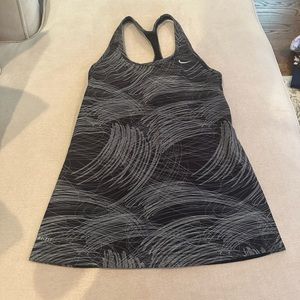 Nike workout tank top
